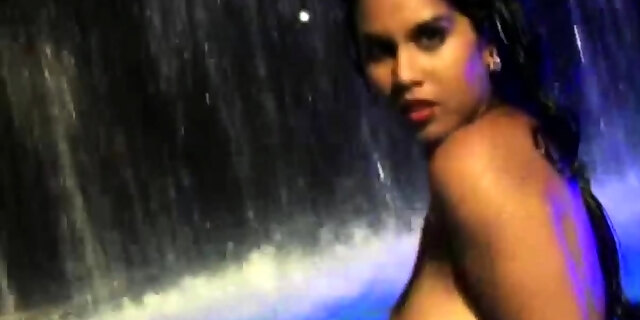 amateur,erotic,hd,indian,lady,milf,softcore,solo